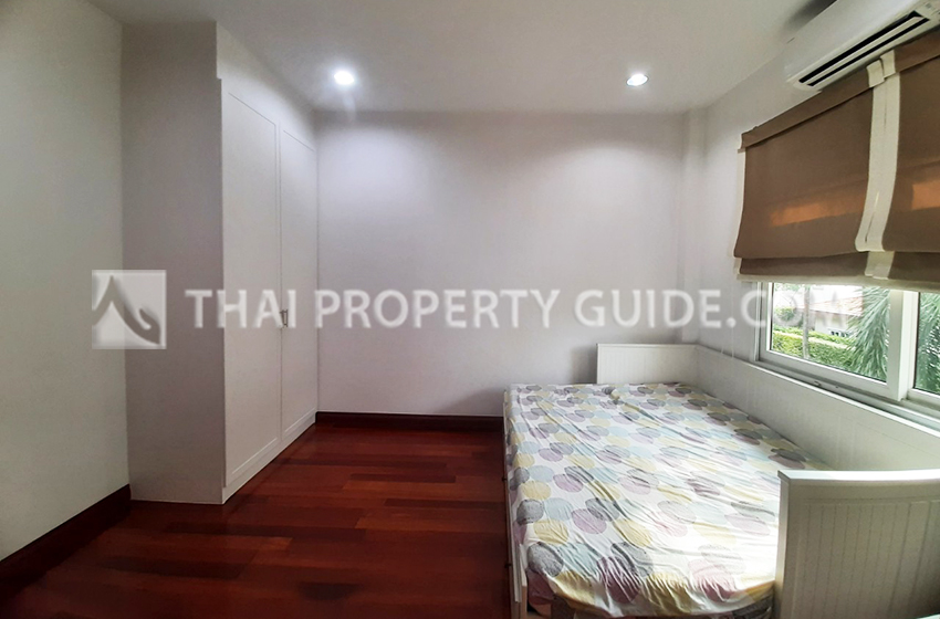 House with Shared Pool in Sukhumvit 